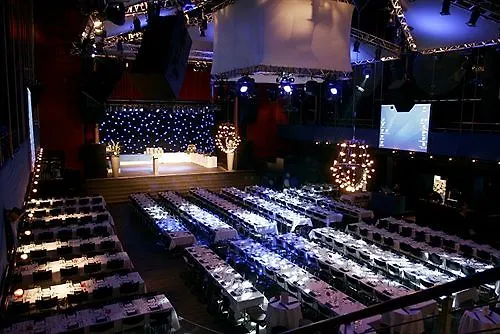 X-tra Szálloda Zürich